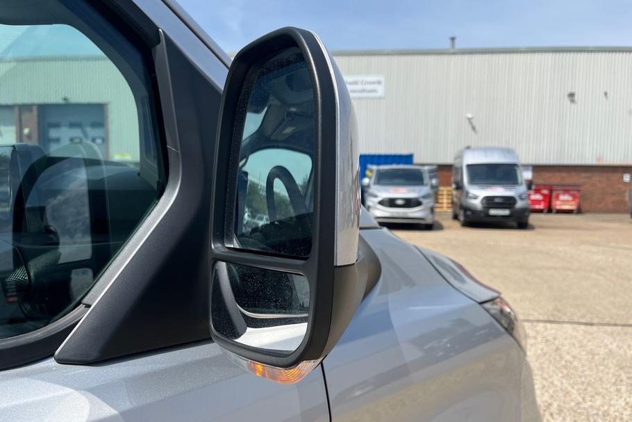 Used Ford TRANSIT CUSTOM MA25EVD 36