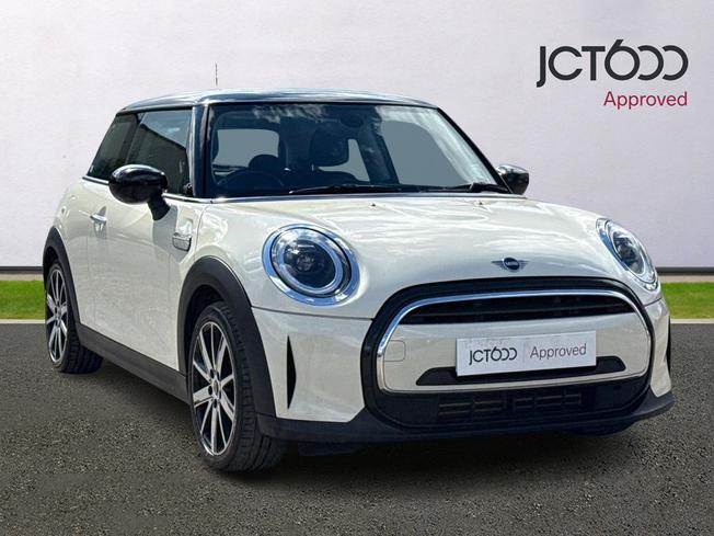 MINI Hatch Photo 1