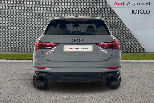 AUDI RS Q3 Photo 7