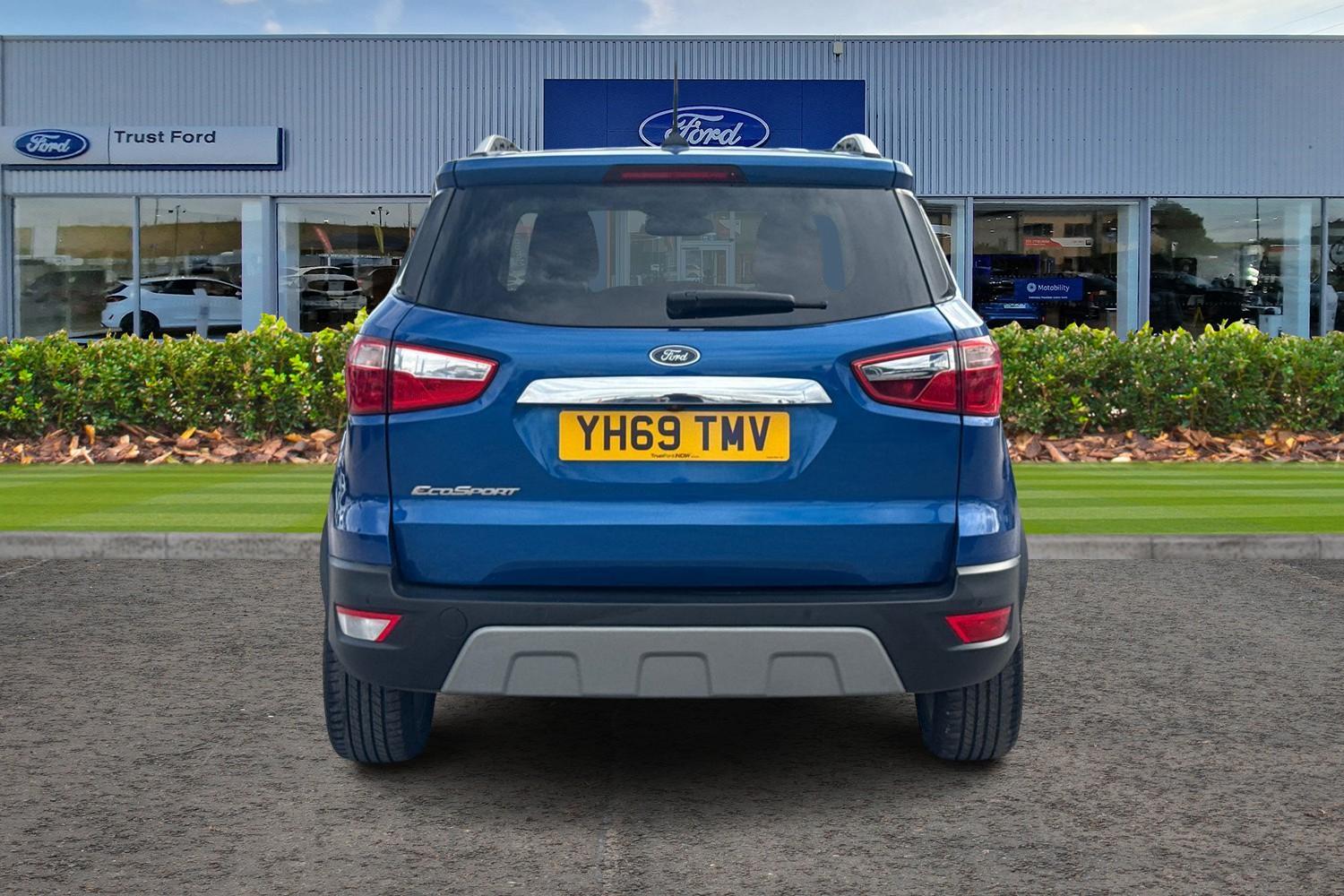 Ford ECOSPORT Photo 6