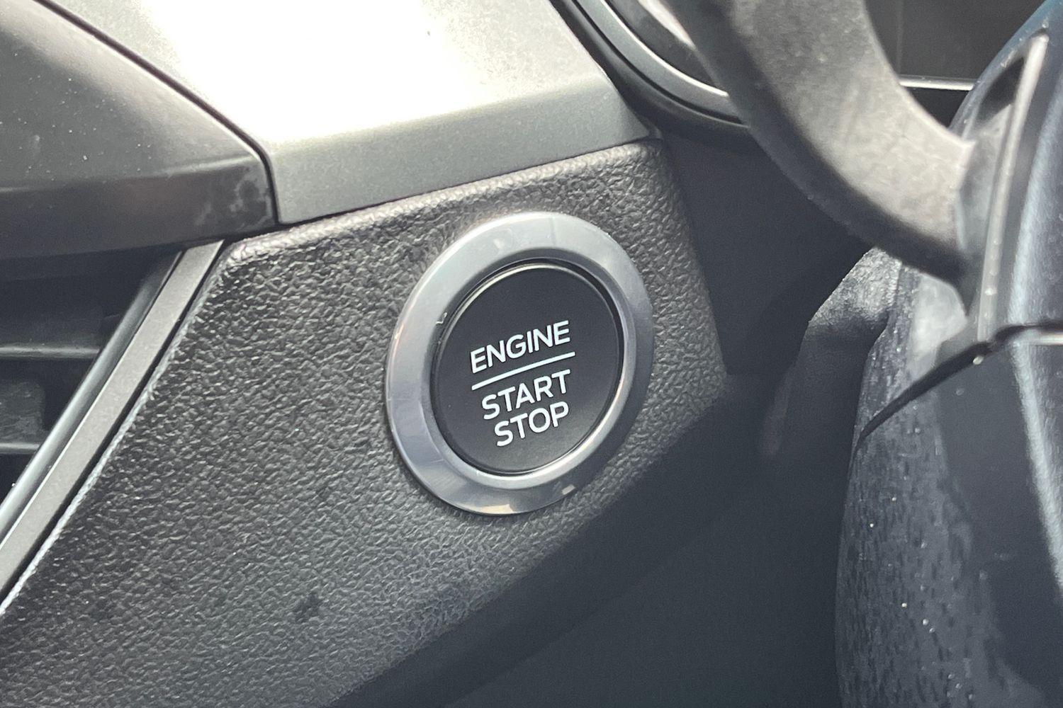 Ford FOCUS Photo 28