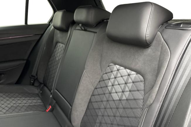 VOLKSWAGEN Golf Photo 9