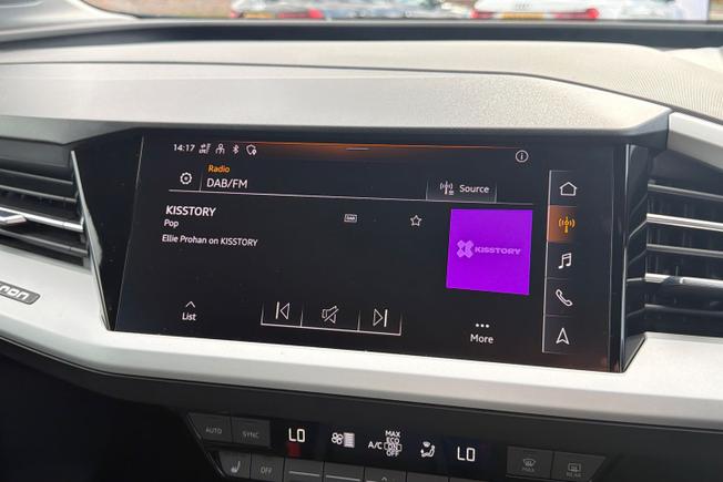 AUDI Q4 E-Tron Photo 13
