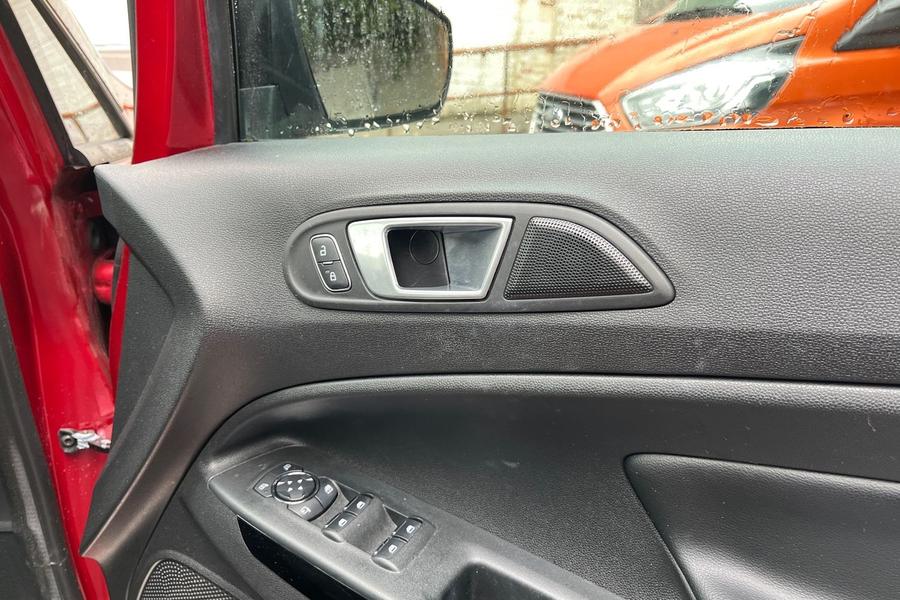 Ford ECOSPORT Photo autoimg-519c7c0c5cdcb59bf83e6ae55eef4cb01acd90b6.jpg