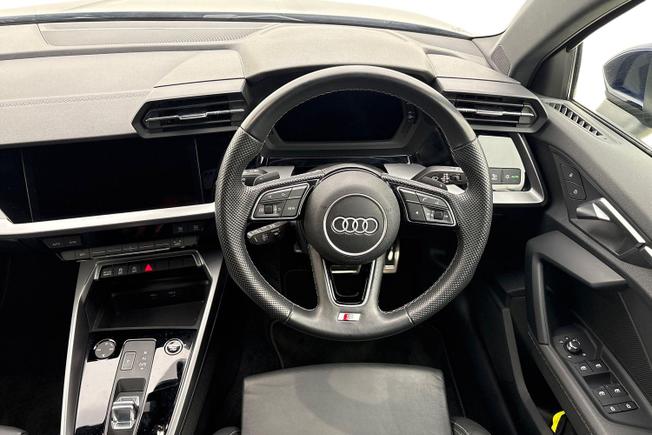 AUDI A3 Photo 11