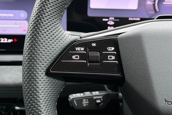 Audi  Q6 SUV Photo 16