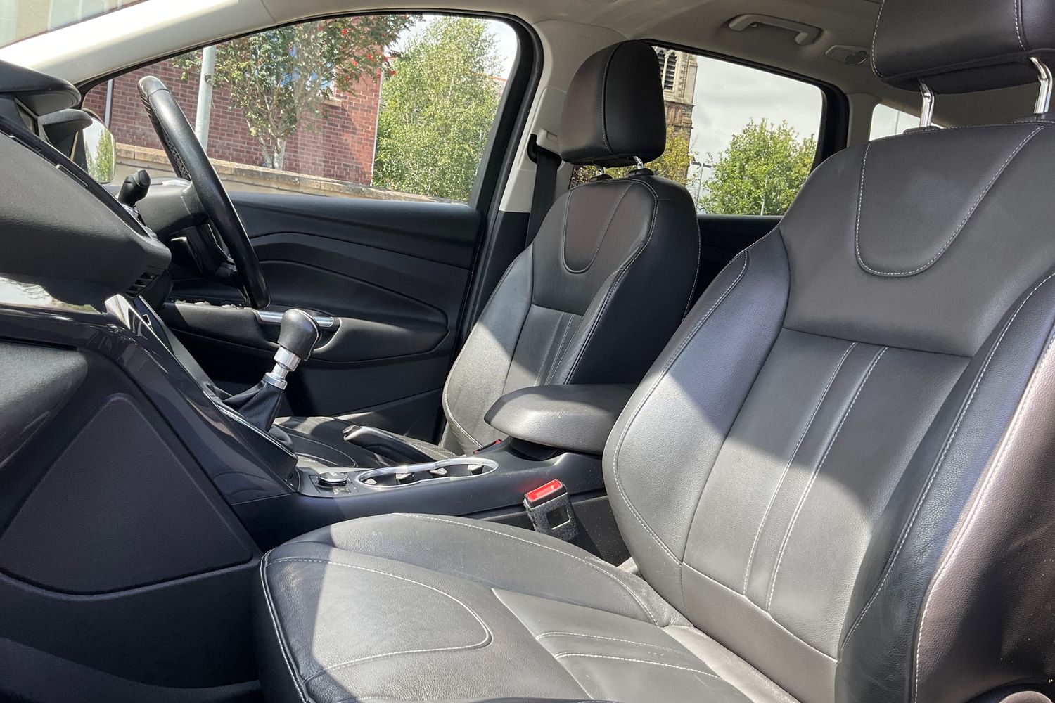 Ford KUGA Photo 18