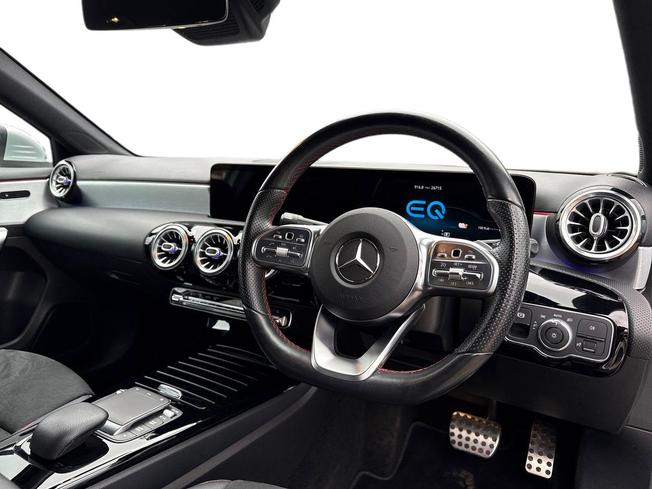 MERCEDES-BENZ A Class Photo 6