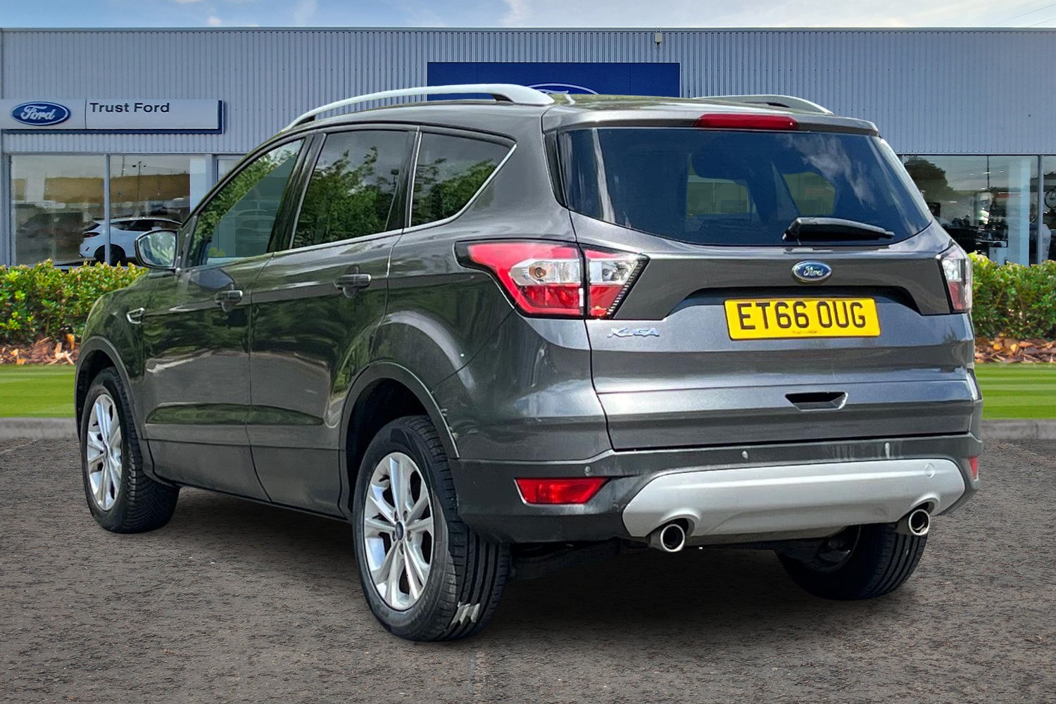 Ford KUGA Photo 1