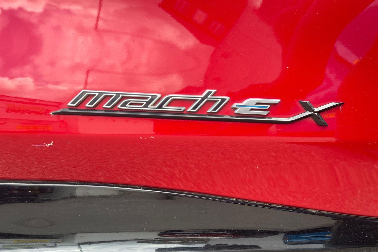 Ford MUSTANG MACH-E Photo 38