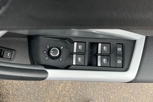 AUDI Q3 Photo 46