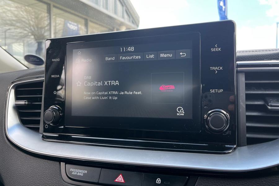 Kia XCEED Photo autoimg-51b75e9fe67509a7a163cf51b8ffa00ec4ed8c20.jpg