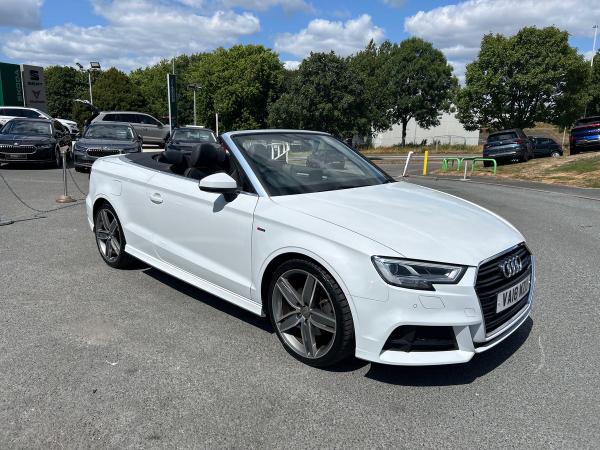 Audi A3 Cabriolet Photo autoimg-51b83d706896cfd4a5cbd44e2ddda81ec4a6e88f.jpg