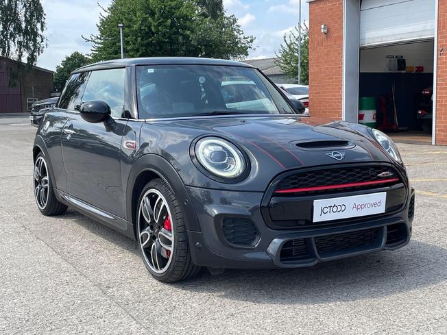 MINI Hatch Photo 23