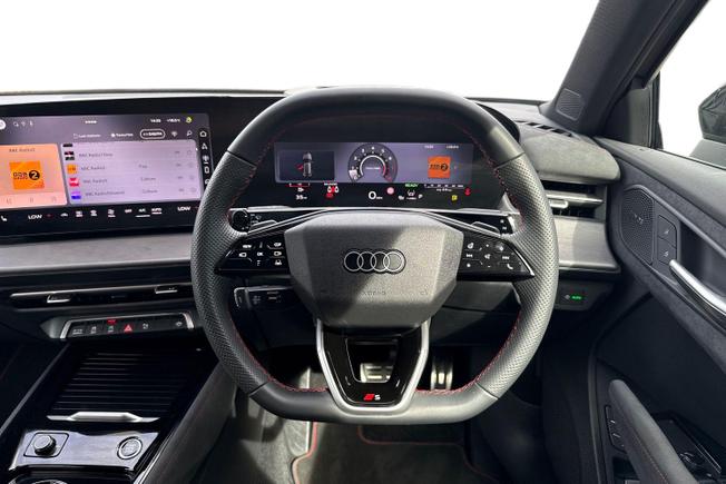 Audi Q3 Photo 11