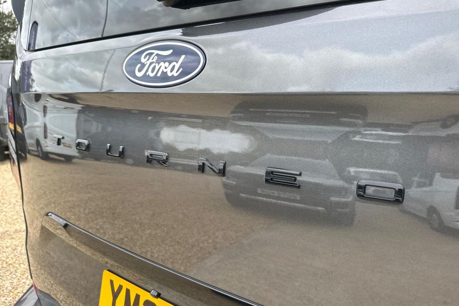 Used FORD TOURNEO CUSTOM YM25LNP 20