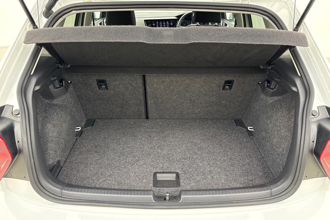 VOLKSWAGEN Polo Photo 12
