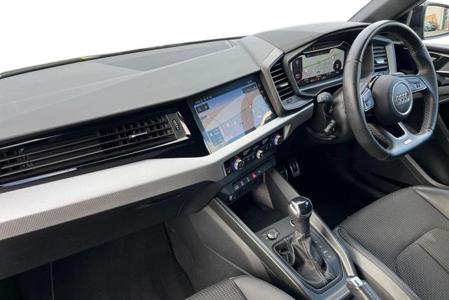 AUDI A1 Photo 2