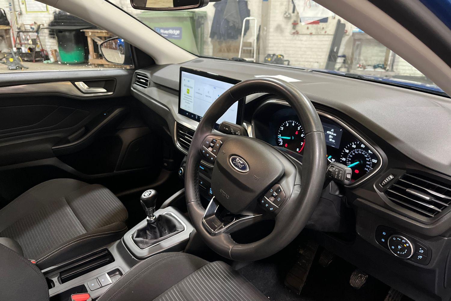 Ford FOCUS Photo 37