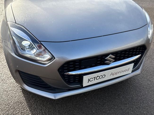SUZUKI Swift Photo 30