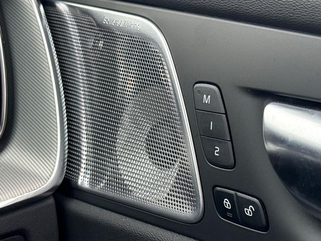 VOLVO XC60 Photo 31