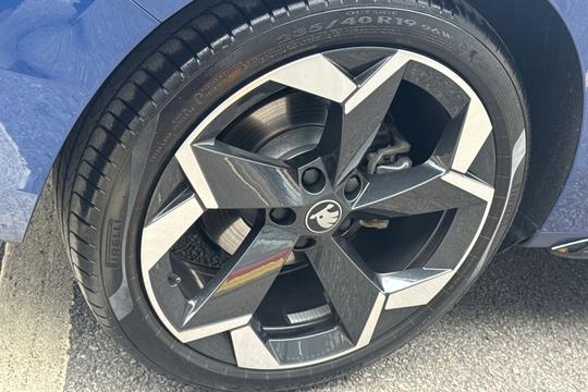 Skoda Superb Photo autoimg-51da8adbd3963f387a012c81fc16e9d034161008.jpg