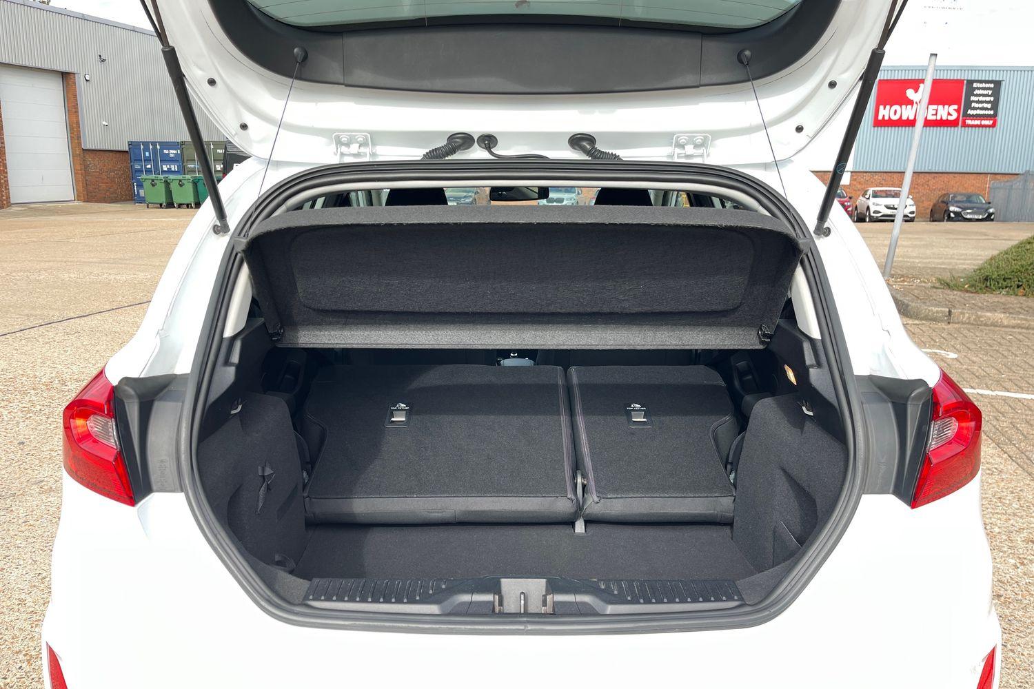 Ford Fiesta Photo 22