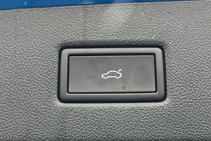 Ford Explorer Photo autoimg-51f042a7d4b306ccb8da12954bba81e4ae722bc2.jpg