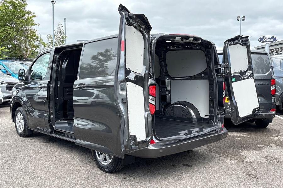Ford Transit Custom Photo autoimg-51f095d4536784385cf56ec38d0c1d55a0f161bd.jpg