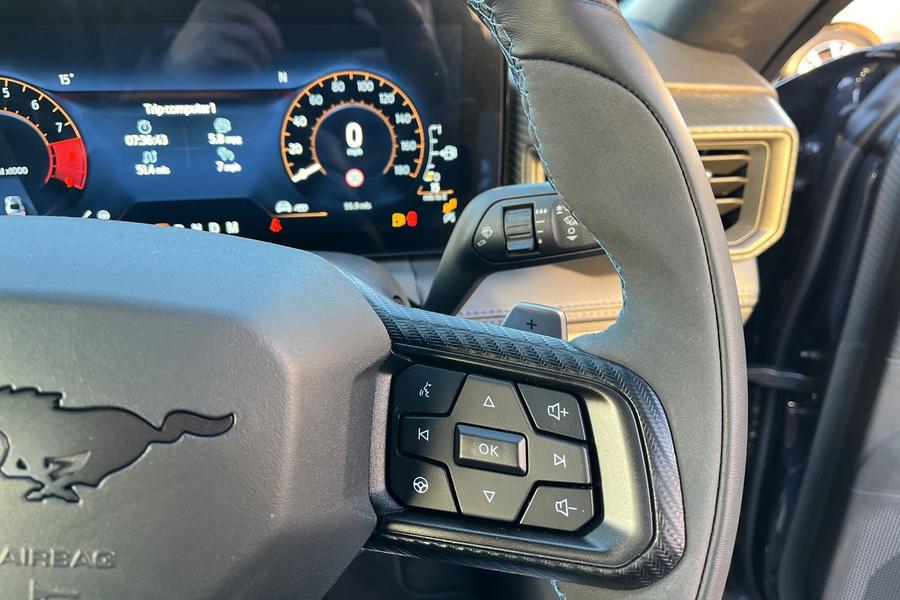 Ford MUSTANG Photo autoimg-51f1aa3f69aec4edeb083ab1d619785bc81437b2.jpg