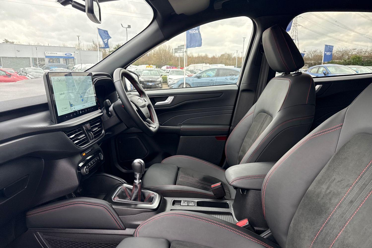 Ford KUGA Photo 18