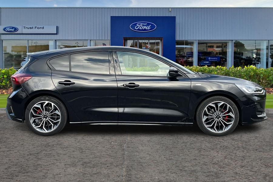Ford FOCUS Photo autoimg-51f5af38345a05686e8ecbd45194f710e0e79300.jpg