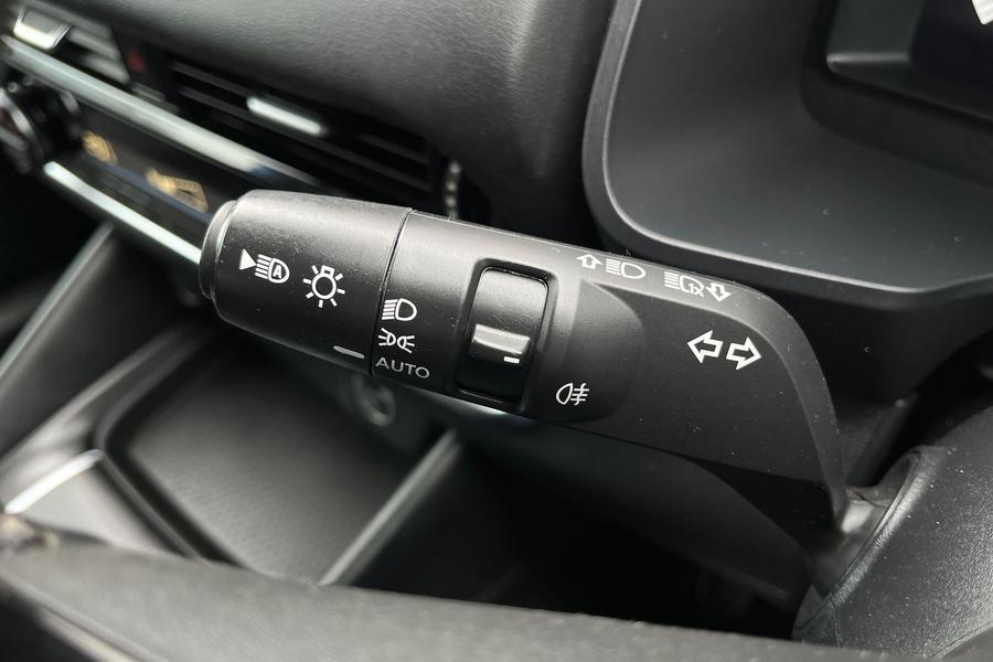 Nissan QASHQAI Photo autoimg-51f5f6f1512e788b2ccc1894a4d2edd35c04b2d6.jpg