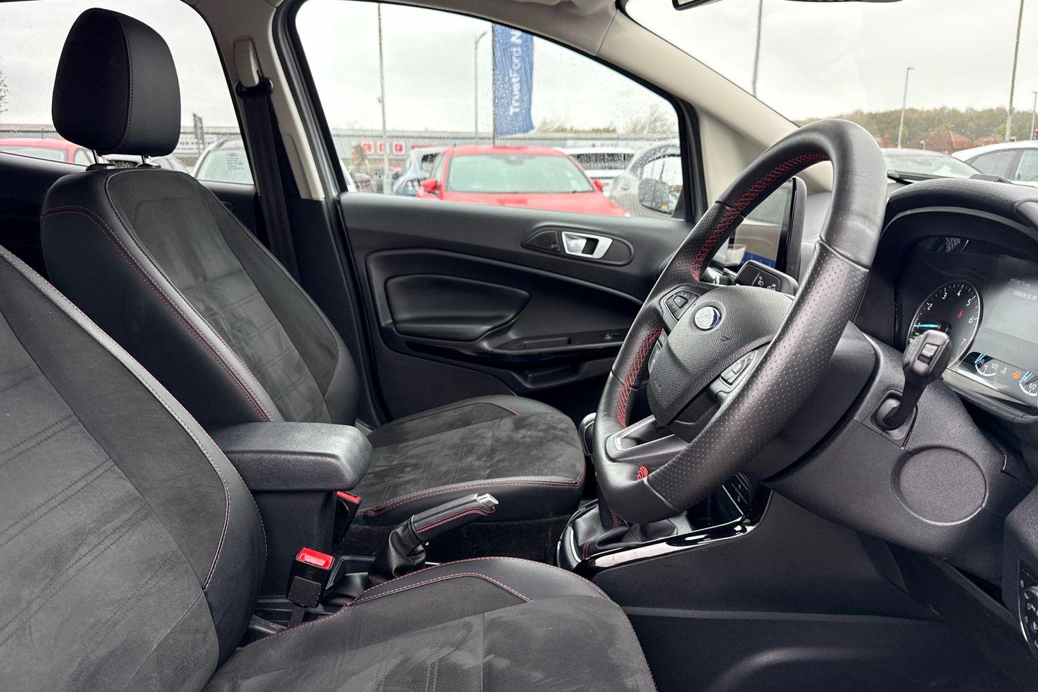 Ford ECOSPORT Photo 16