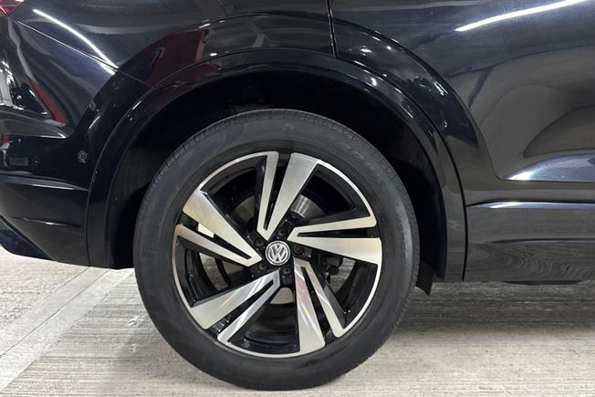 VOLKSWAGEN Touareg Photo 5