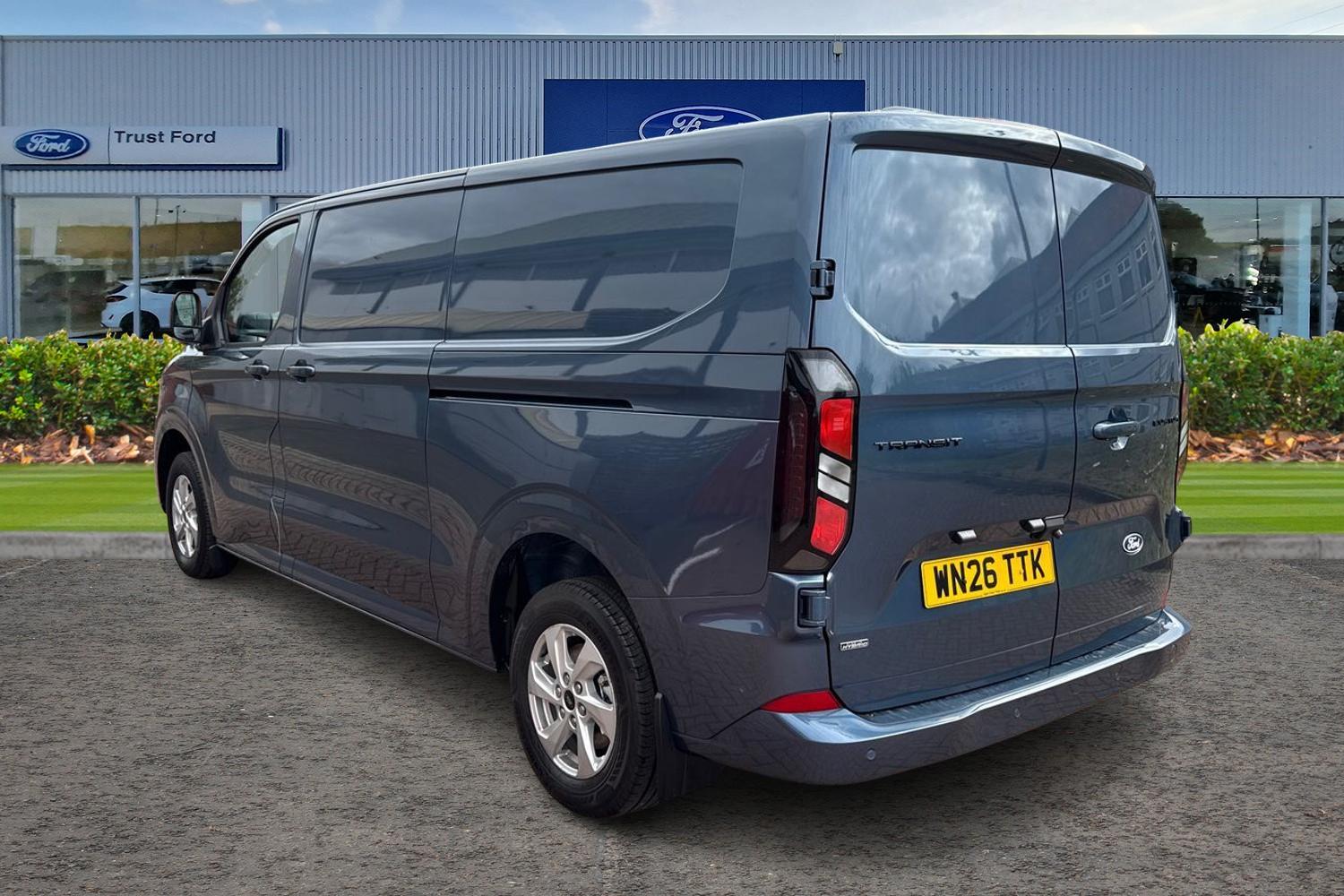 Ford TRANSIT CUSTOM Photo 1