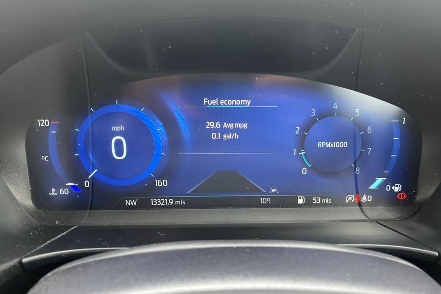 Ford KUGA Photo autoimg-51faae3ffd29cf012ef0d9c8110e16ec5c346b03.jpg