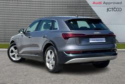 AUDI e-tron Photo 3