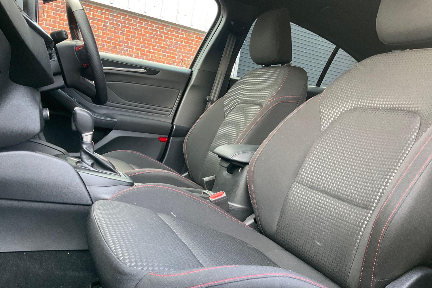 Ford Focus Photo 18