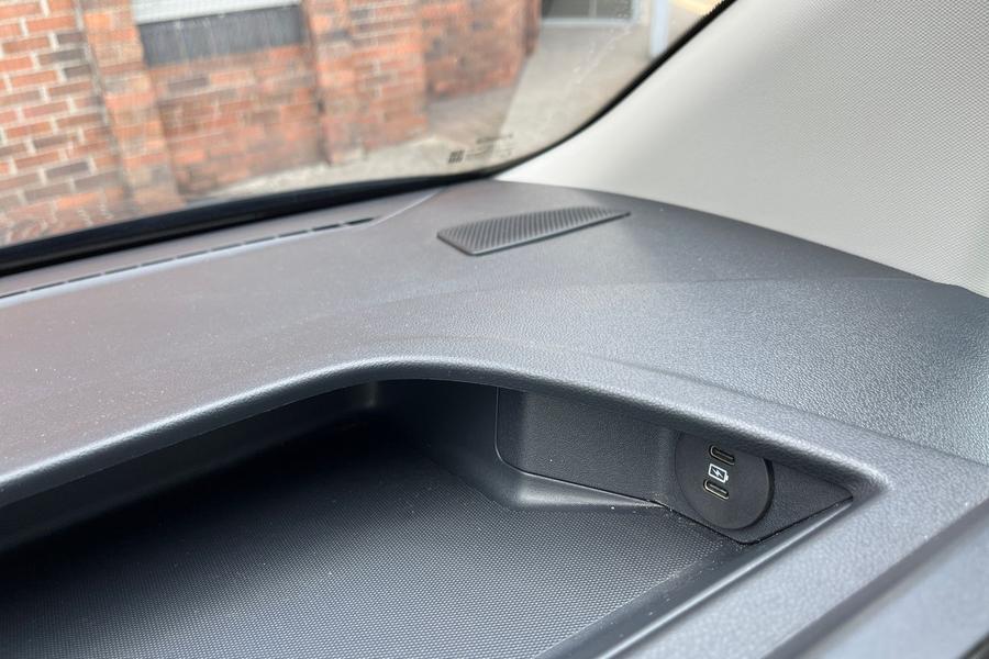 Ford TRANSIT CUSTOM Photo autoimg-5204ba28485a57fc6aa94c9ca033565f3feb526b.jpg