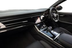 Audi Q8 Photo 2