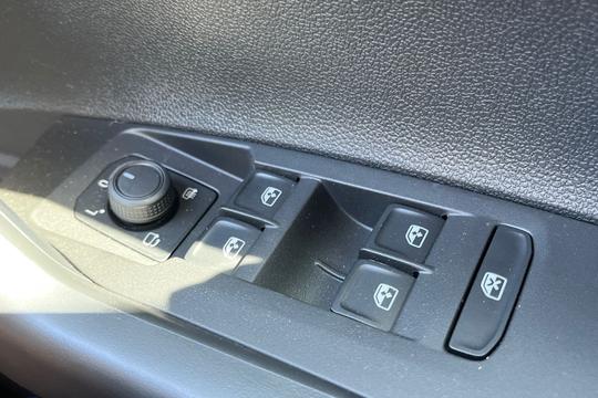 Volkswagen Polo Photo autoimg-520ebaea811fb87a7ff6830b2c85a824dfc2b12f.jpg