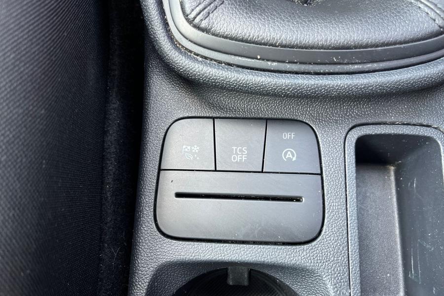Ford FIESTA Photo autoimg-5214a62162263fc12b8079132e5c7d793deff08b.jpg
