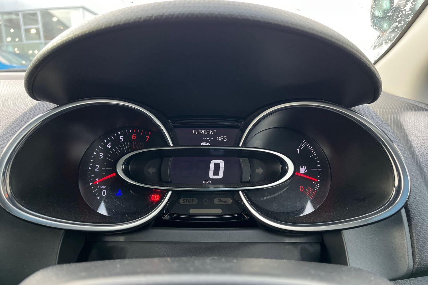 Renault CLIO Photo 12