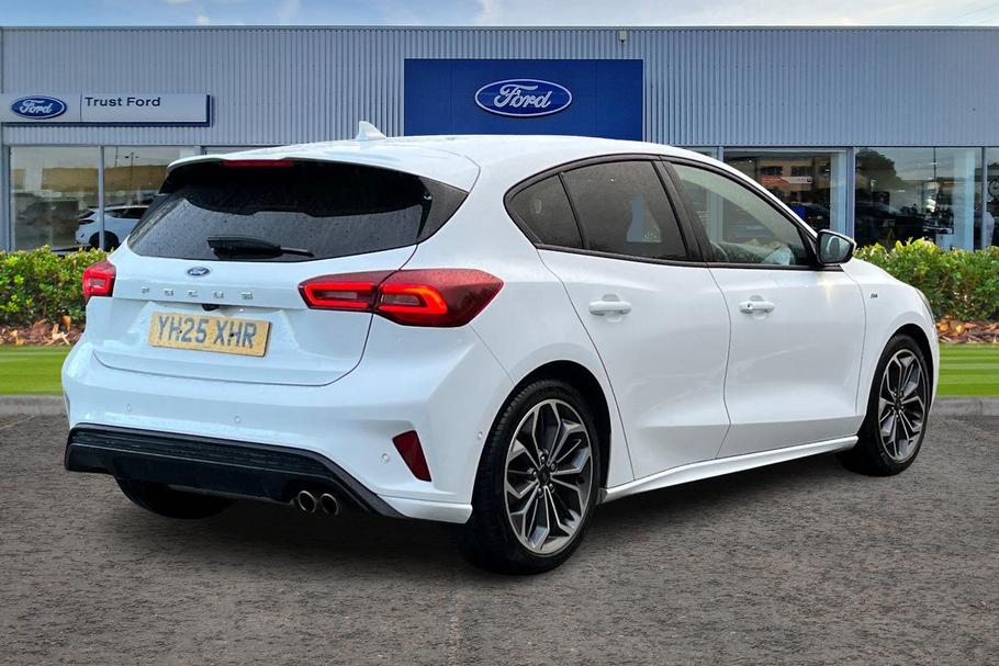 Used Ford FOCUS YH25XHR 4