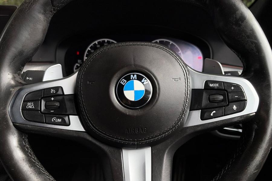 BMW 5 SERIES Photo autoimg-521e8fb873a8379875e8c7da752b1d242d25116c.jpg