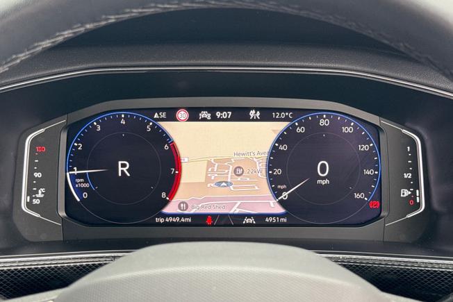 VOLKSWAGEN T-Cross Photo 28