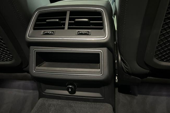 AUDI A6 Avant Photo 29