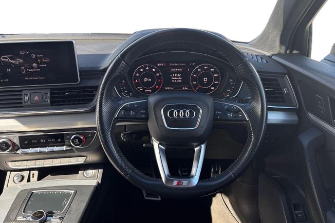 AUDI Q5 Photo 11