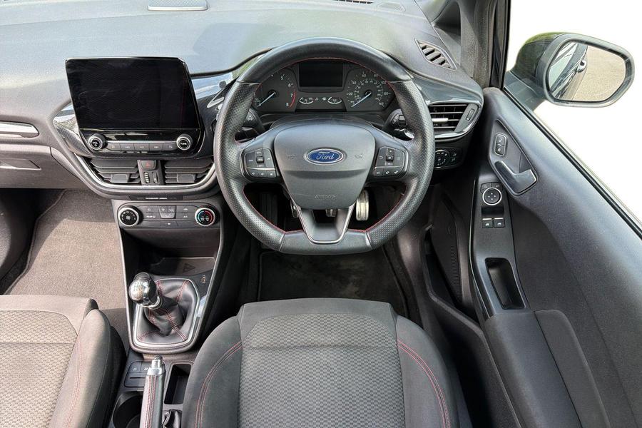 Ford FIESTA Photo autoimg-52243a3997ea97b6e895cc3f5a3f8a50c9c42bc3.jpg